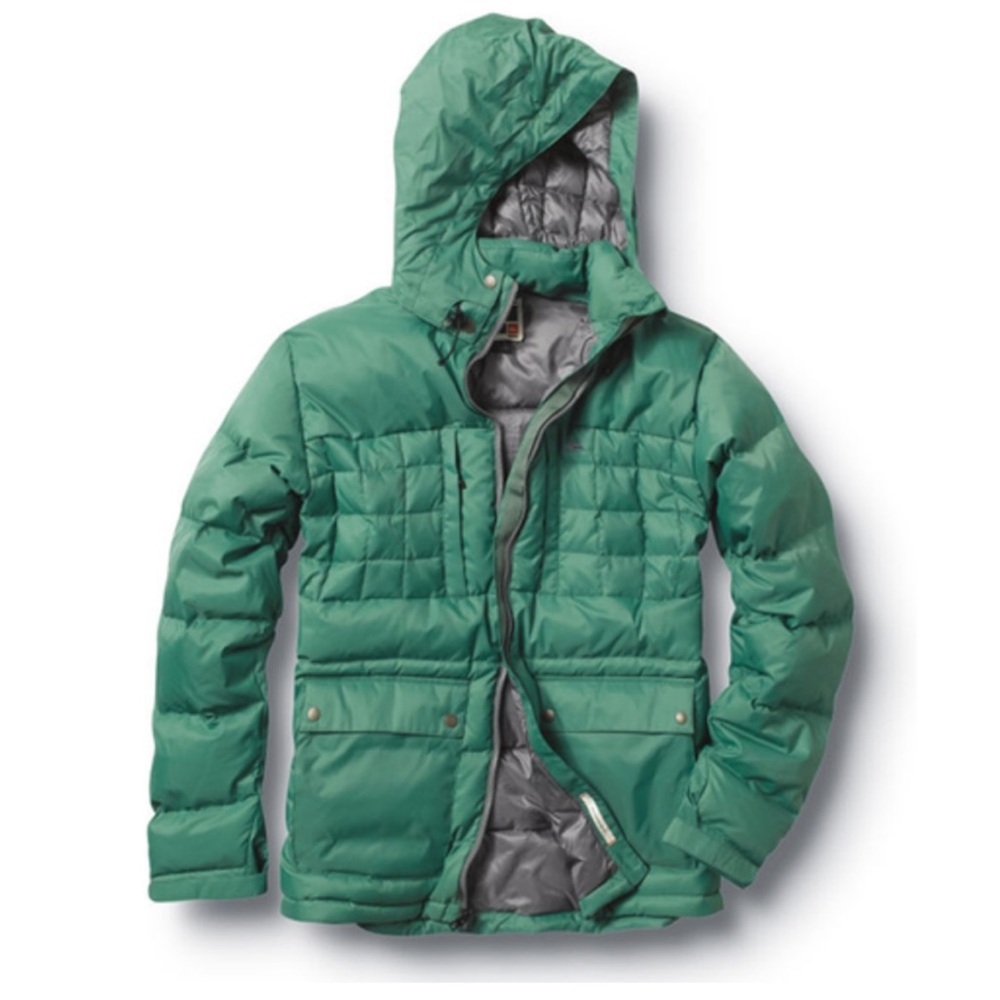 Green quicksilver winter coat. Excellent condition. Size large.